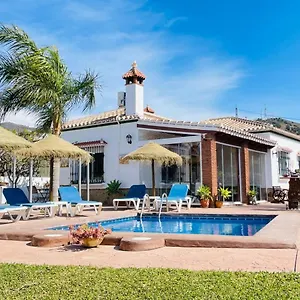 https://cortijo-villa-el-pino.1costadelsol.com